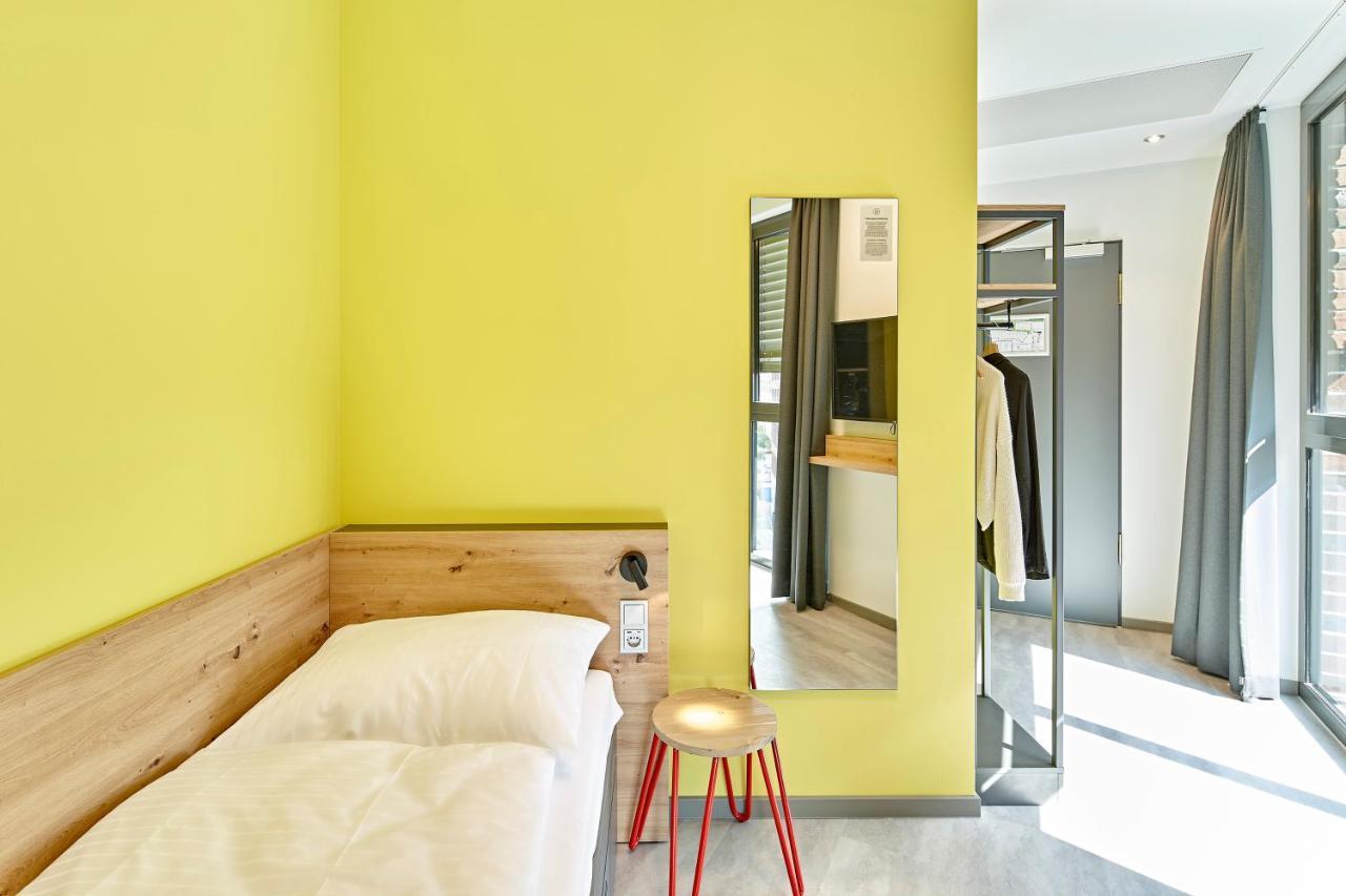Meininger Hotel Koeln West Kültér fotó