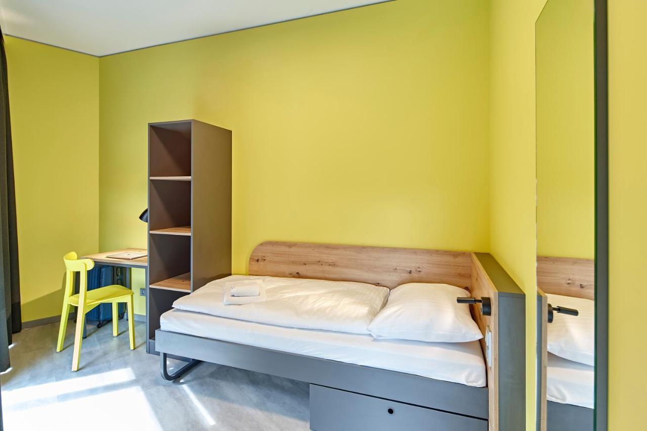 Meininger Hotel Koeln West Kültér fotó